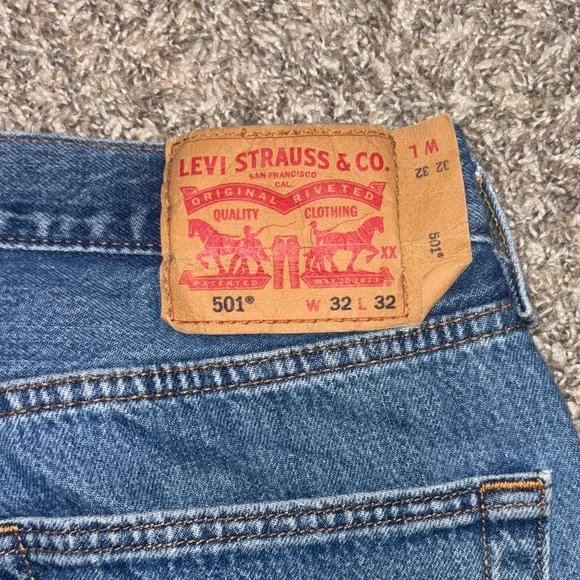 Levi's Men's Straight Blue Jeans - Picture 11 of 12